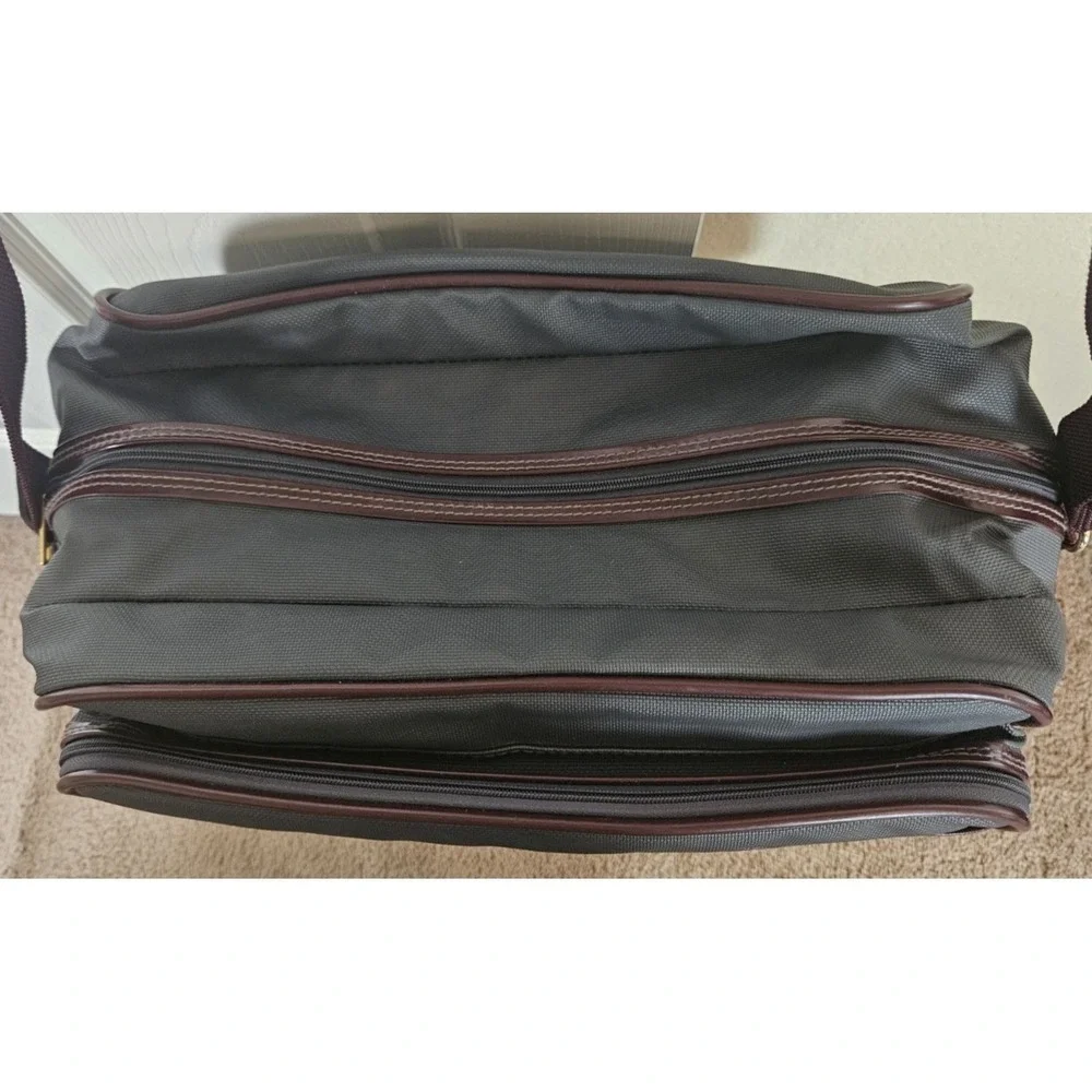 Vintage Samsonite Series‎ 2100 Carry-On Travel Bag Gray Burgundy Shoulder Strap